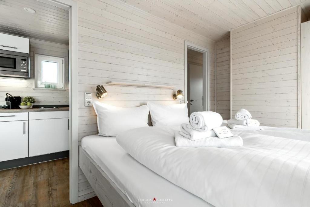 Hausboot Gluecksmomente Mit Dachterrasse In Schleswig Am Ostseefjord Schlei Exterior foto